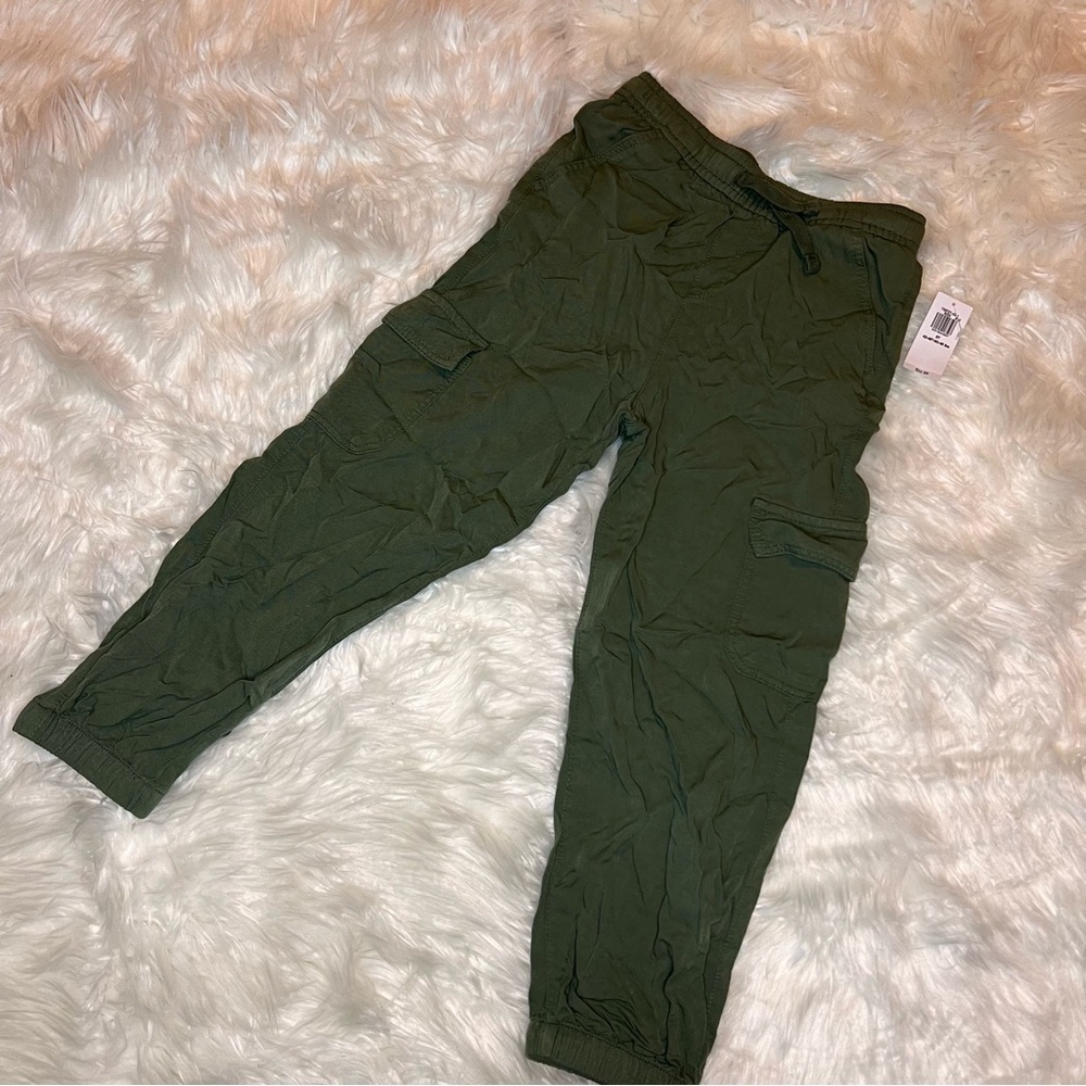 NWT Toddler Girl Old Navy Size 5T Cargo Pants